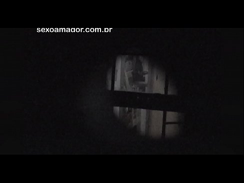 ❤️ Blondina este filmată în secret de un voyeur din cartier ascuns în spatele unor cărămizi goale ️  at porn ro.hellporno-com.ru ❌